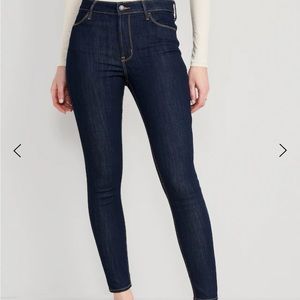 Old Navy Super Skinny Jeans Dark Wash